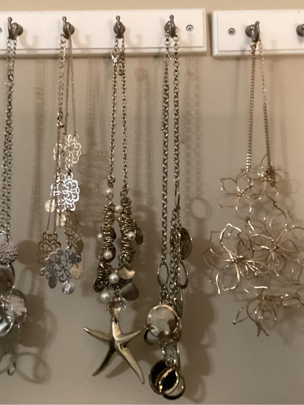 Mixed Metallic Necklace Set with Pearl Accents